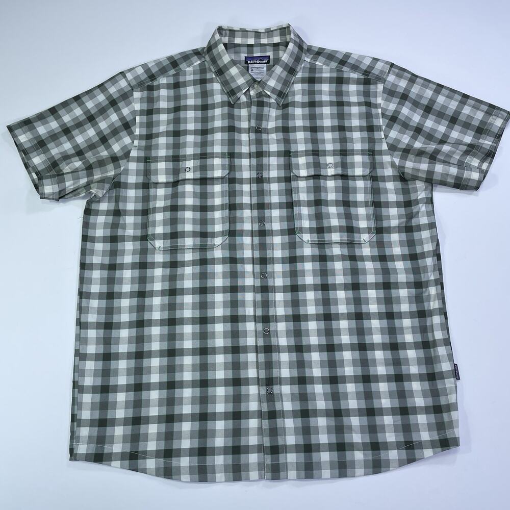 Patagonia Mens Snap Front Shirt Size Large Plaid Short Sleeves Pockets
